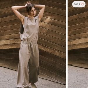 COPY - free people throw and go onzie. Took tags off but never been worn